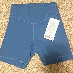 NWT LULU WOMENS BIKER SHORTS SZ 6